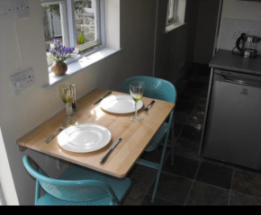 Pond Cottage
